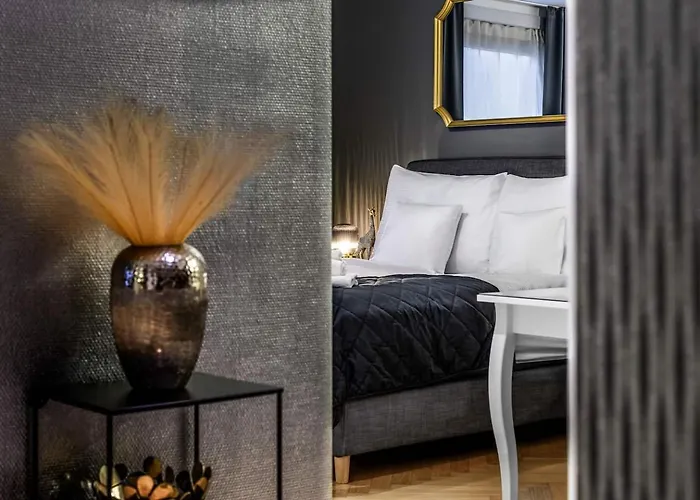 Downtown Ac Private Balcony Apartmán *